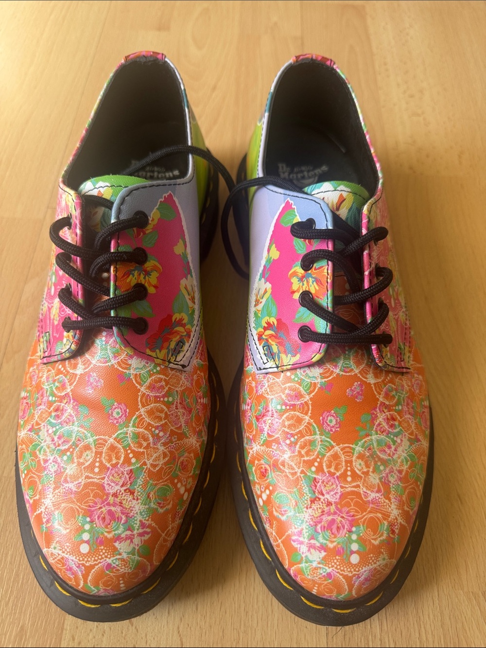 Dr. Martens DAZE SMITHS Shoes